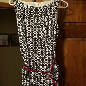 Nine West size 6 dress with pockets